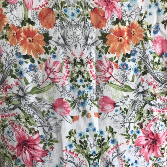 J Jill Floral Blouse Full front button 3/4 Sleeves - Picture 6 of 8